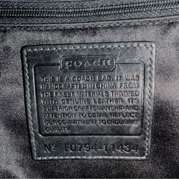 🐝 Coach Signature Bleecker Bag Black
F0794-11434 and Wallet Braided Leather - Picture 10 of 16